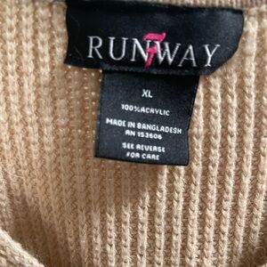 Project RUNWAY Cream and Tan Tank Top